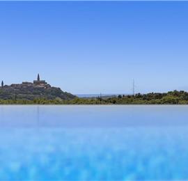 Luxury 4-Bedroom Villa with generous sized Infinity Pool near Buje, Istria. Sleeps 8